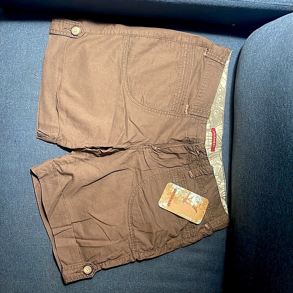 NWT: Girls Shorts. Size: 7 Juniors
